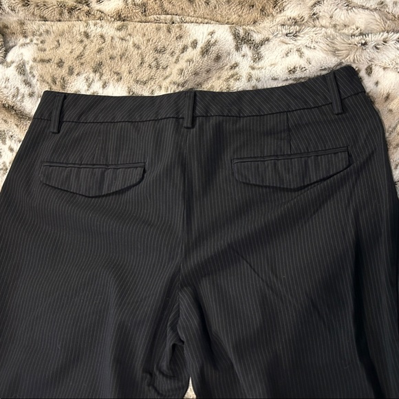 2 pairs of GAP Women’s Dress Pants - Picture 3 of 11